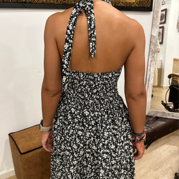 Vestido negro flores