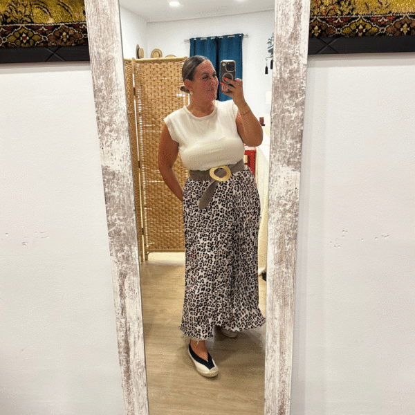 Falda vuelo leopardo