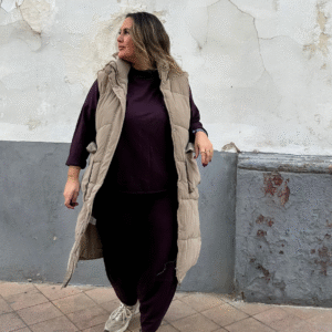 Diseño sin título - 2025-10-14T220116.999 (1) Abrigo pluma