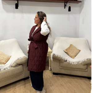 Diseño sin título (8) (1) Chaqueton sin mangas burdeos