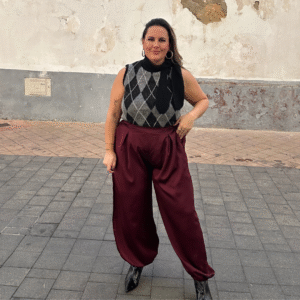 Diseño sin título (35) (1) Pantalon satinado burdeos