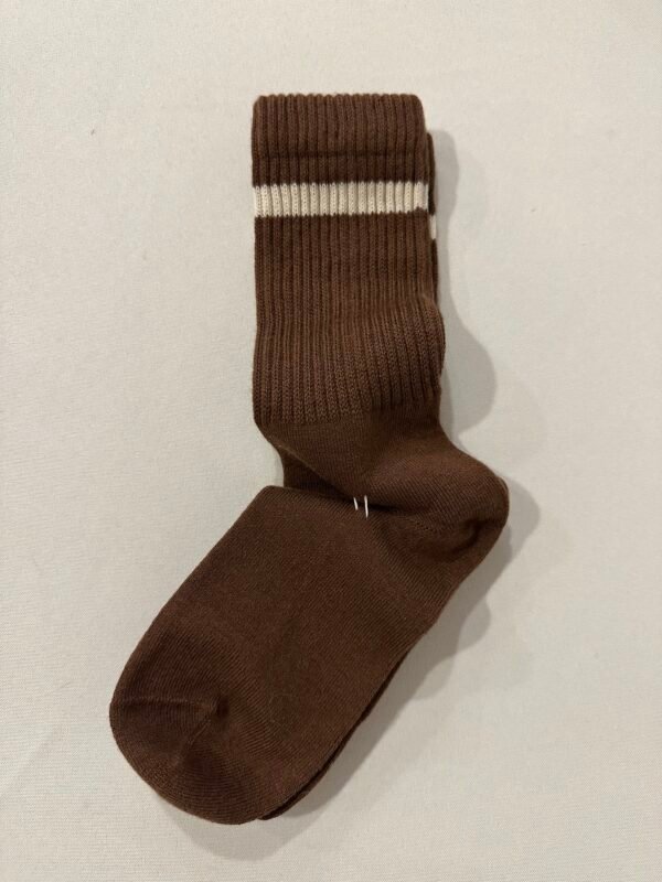 Calcetines marrones raya