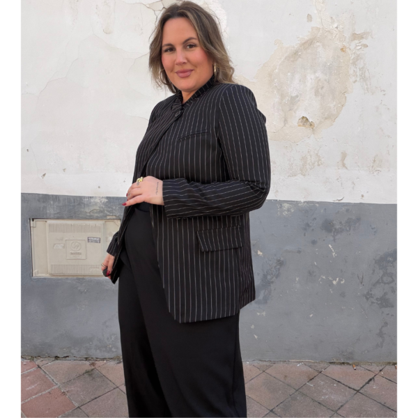 Pantalon negro cruzado