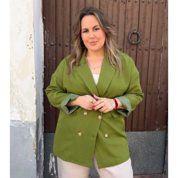 Chaqueta cruzada verde oliva