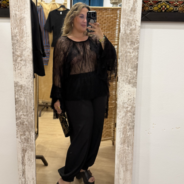 Pantalon boton negro