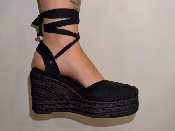 Cuñas de esparto negra lazada