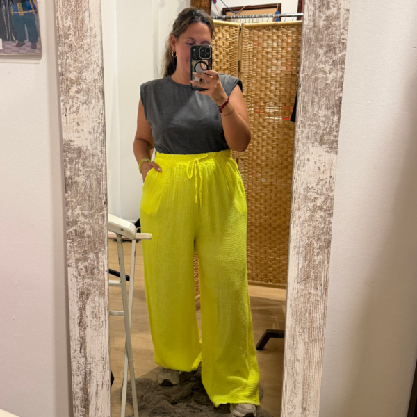 Pantalon amarillo fluor