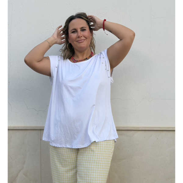 Camiseta tachuelas blanca