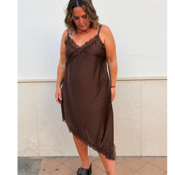 Vestido lencero marron
