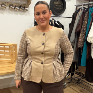 Chaqueta antelina beig
