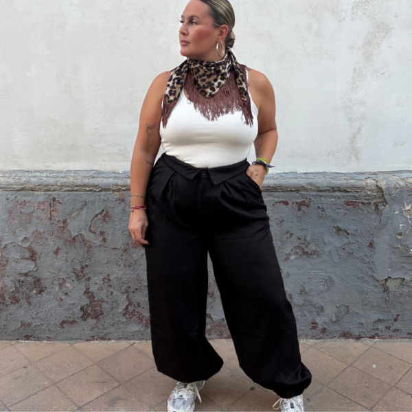 Pantalon Zara negro