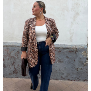 Diseño sin título - 2026-09-21T211229.186 (1) Blazer leopardo