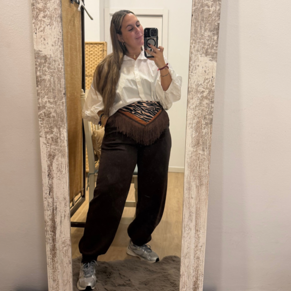 Pantalon Zara boton chocolate